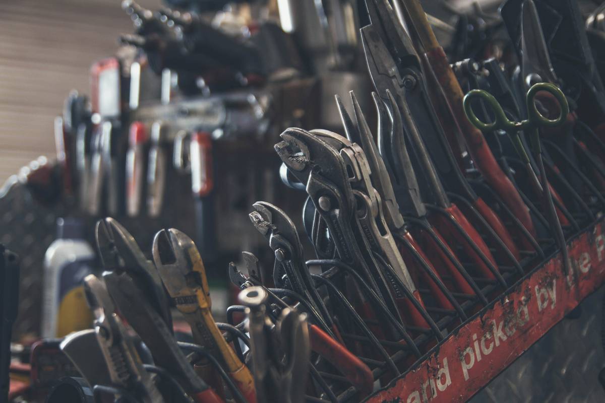 Comparison of router bits used with simple router for home use